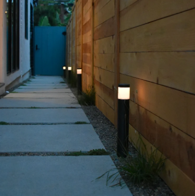 Brutus Brass Bollard – 8", Bronze Finish
